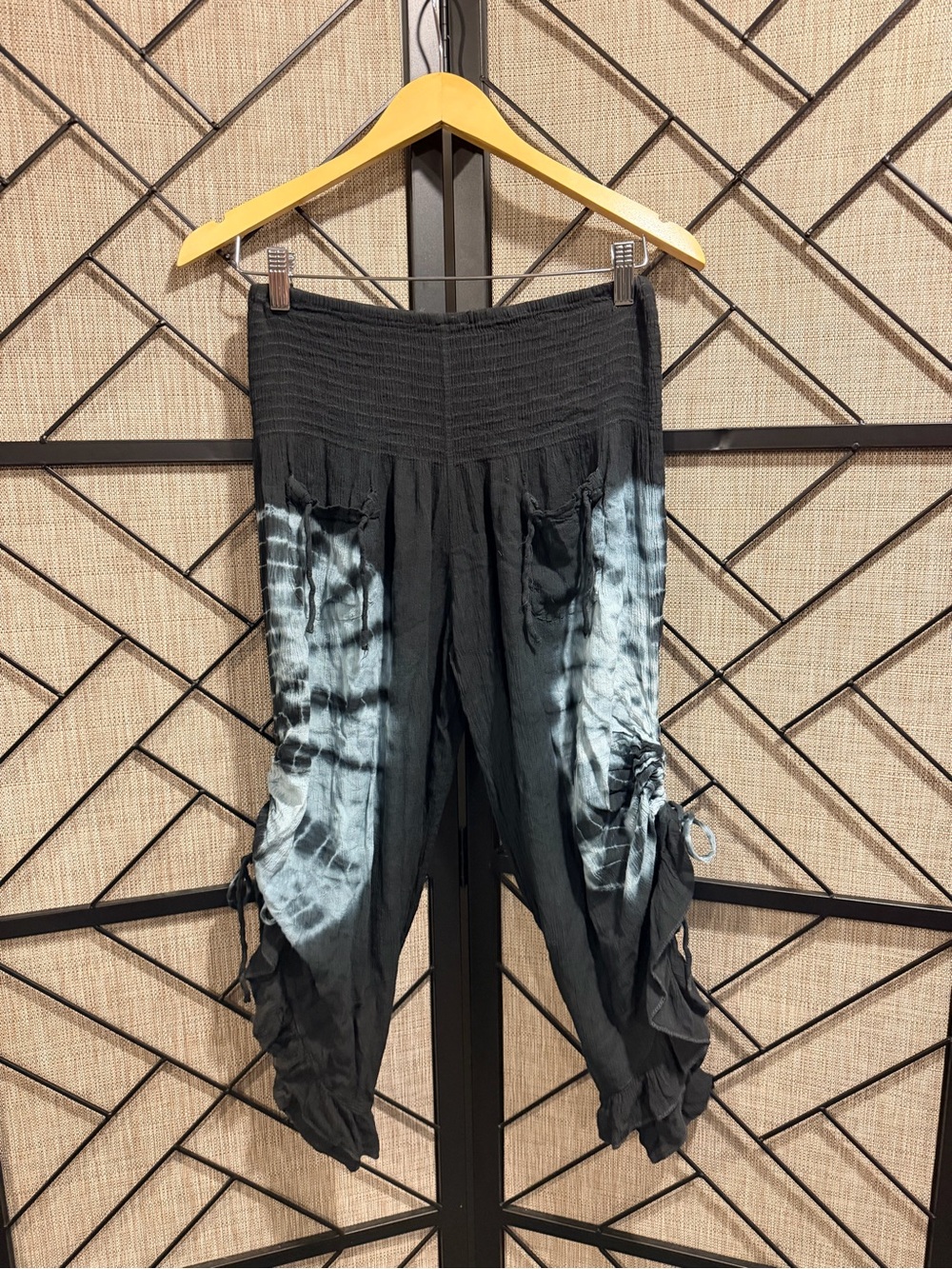 Women's Black Tie-Dye Cropped Viscose Harem Pants - S